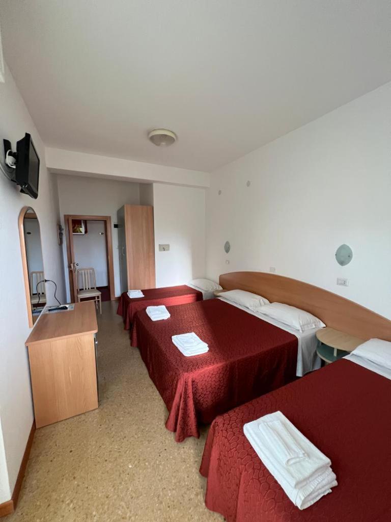 Hotel Chery Milano Marittima Dış mekan fotoğraf
